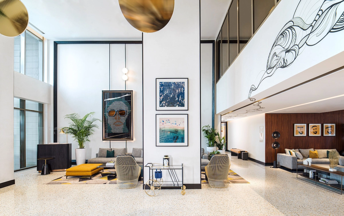 لابی هتل د8 پالم جمیرا آکور دبی